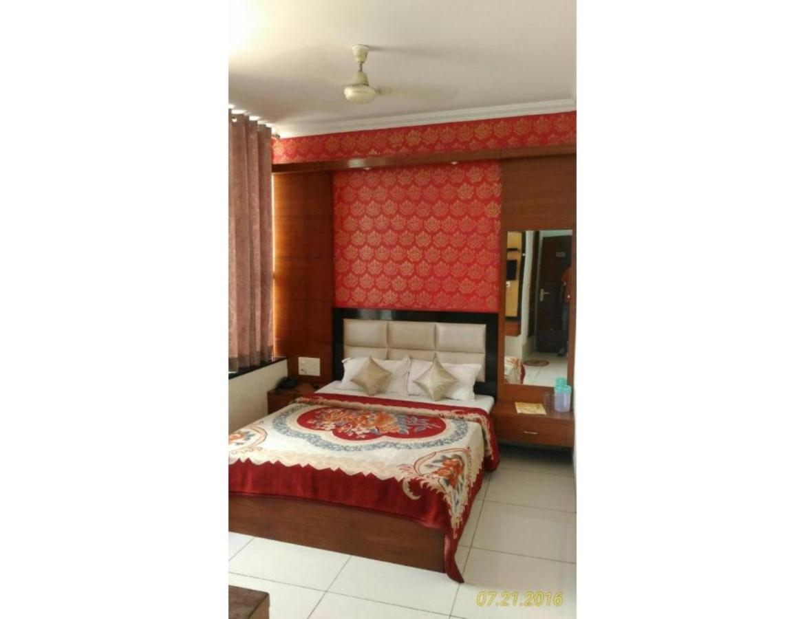 Hotel Kirandeep Agra 阿格拉 外观 照片