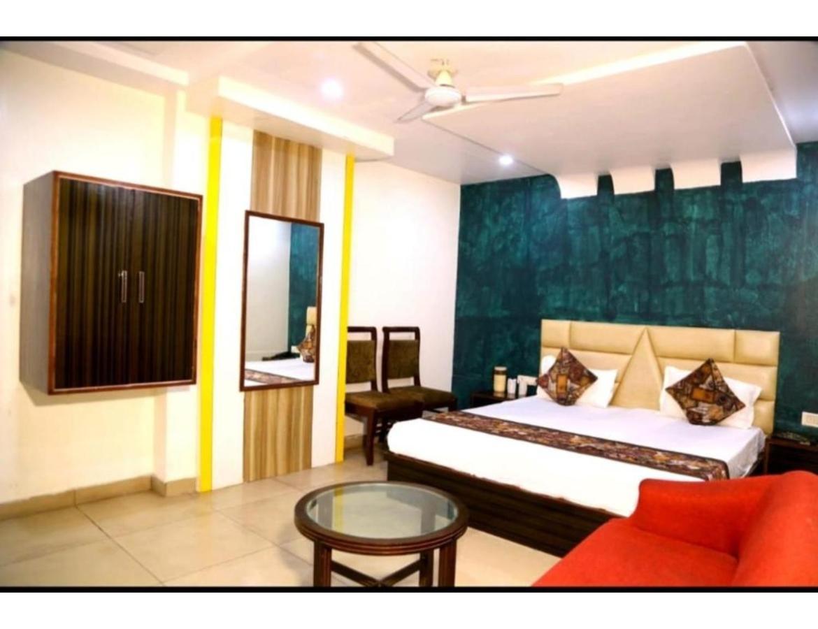 Hotel Kirandeep Agra 阿格拉 外观 照片