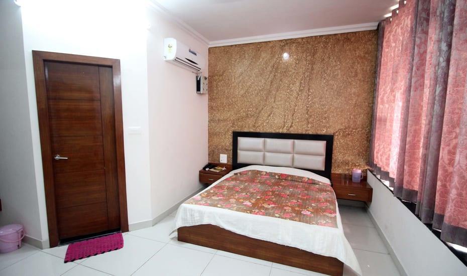 Hotel Kirandeep Agra 阿格拉 外观 照片