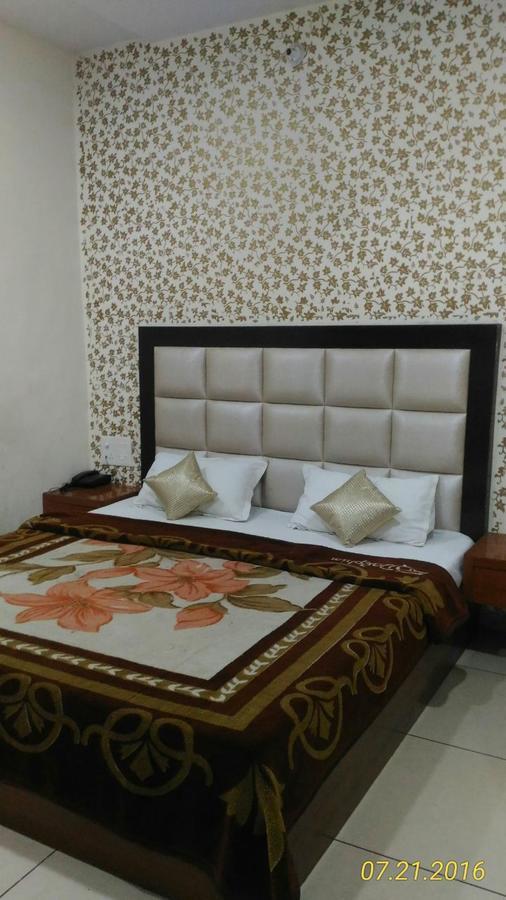 Hotel Kirandeep Agra 阿格拉 外观 照片