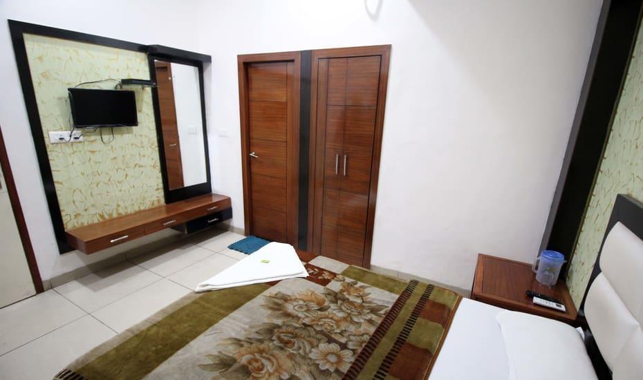 Hotel Kirandeep Agra 阿格拉 外观 照片