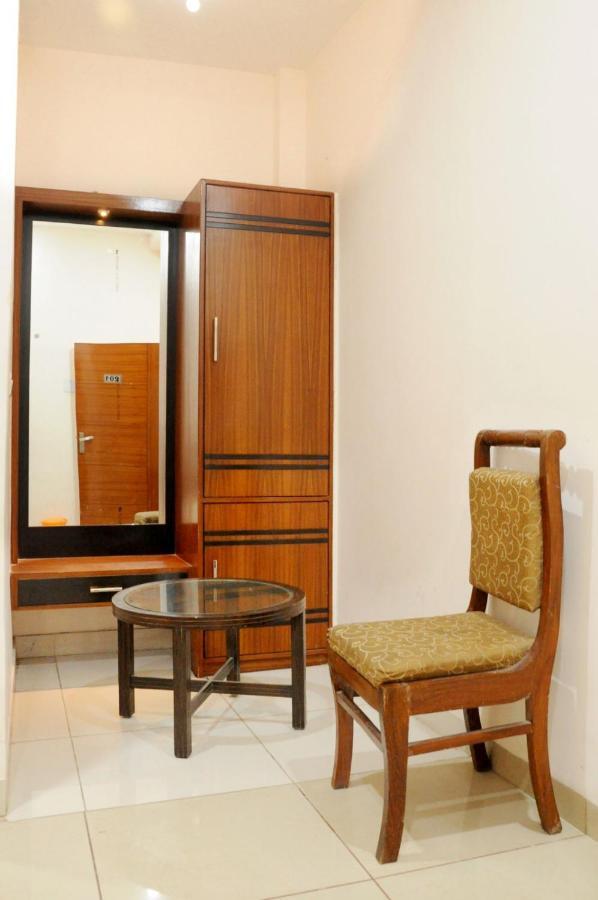 Hotel Kirandeep Agra 阿格拉 外观 照片